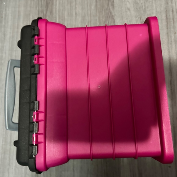 Small storage case - crafts jewelry yarn thread knick knacks Brand new - Picture 3 of 3